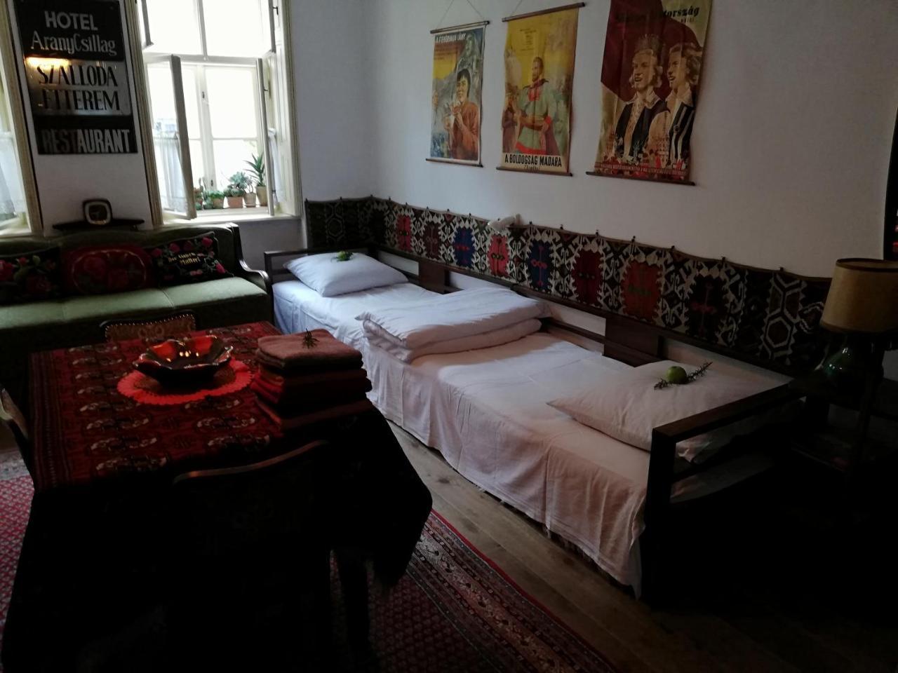 Rozmaringos Udvarhaz Dunafoldvar Exterior photo